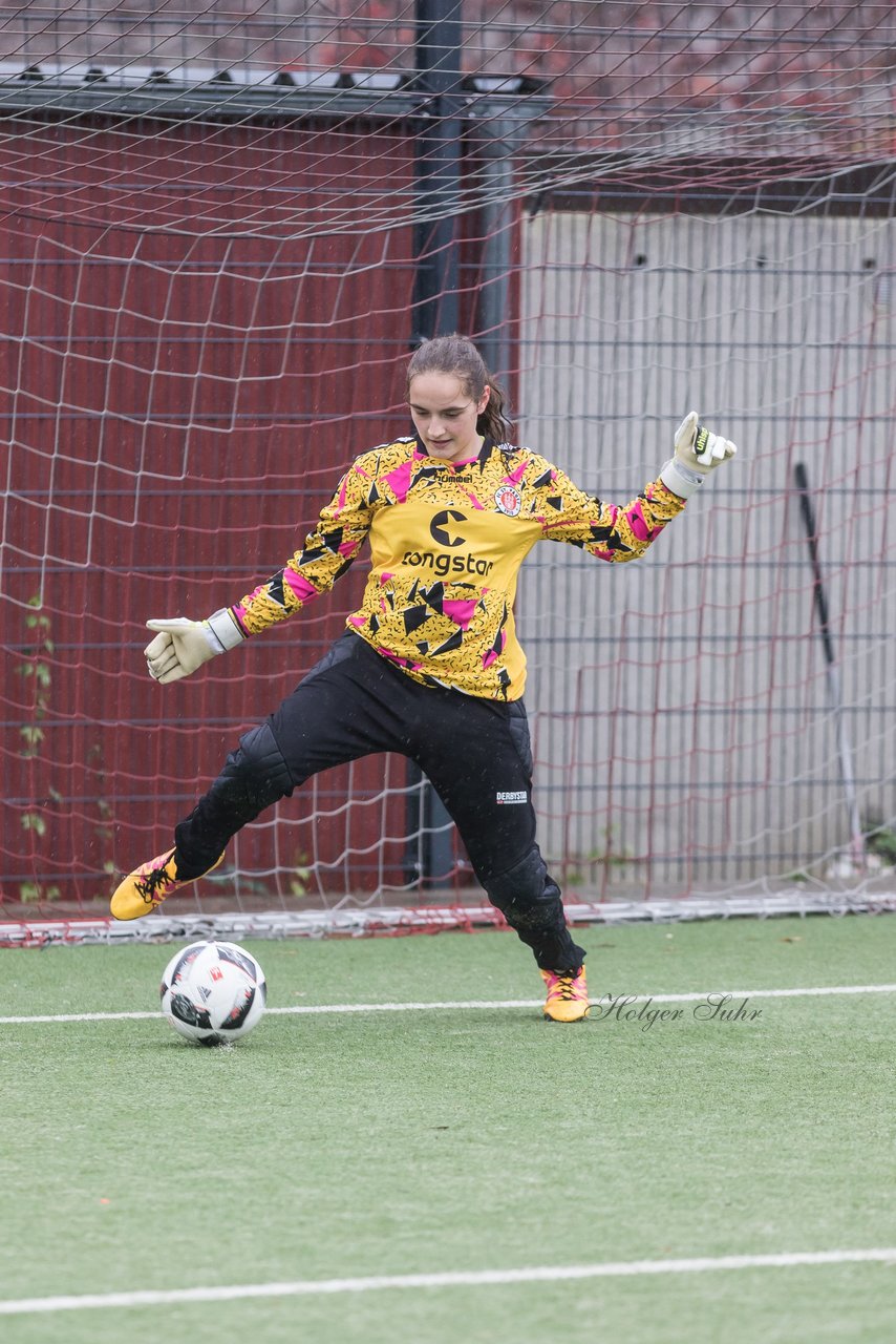 Bild 146 - B-Juniorinnen FC St.Pauli . Braedstrup IF : Ergebnis: 4:1